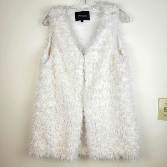 Ambiance Outerwear shaggy faux fur lined long ivory vest cozy boho mobwife NWT M - Picture 3 of 12